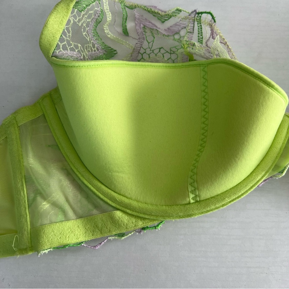 Savage X Fenty Shining Star lime green Embroidered Unlined Demi Bra size 38DD - Picture 11 of 12